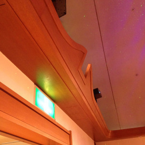 チャペルの天井に星を映し出す設備|381005さんの福岡リーセントホテルの写真(171605)