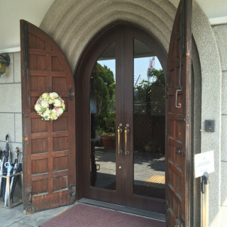 教会玄関。