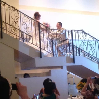 披露宴会場の階段