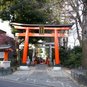 一の鳥居は朱色で目を惹きます|382846さんの馬橋稲荷神社の写真(178178)