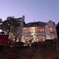 1Fはレストラン、2Fが披露宴会場