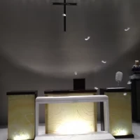羽が降ってくる演出