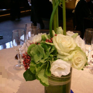 テーブルの上にお花がいっぱい。|388655さんのNOBU TOKYO（ノブトーキョー）の写真(200886)