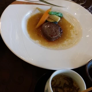 ステーキと茶碗蒸し