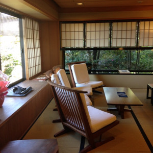 宴会の控えロビーです|390720さんの桜坂観山荘の写真(206005)