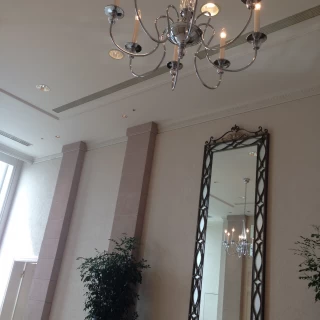 チャペル入口前