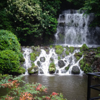 お庭の滝