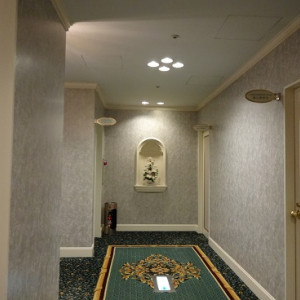 チャペルに向かう廊下|394321さんのホテルスプリングス幕張の写真(214263)