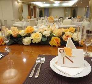 新郎新婦席の装花。|394321さんのレストランパンセ(東京グランドホテル内)の写真(214487)