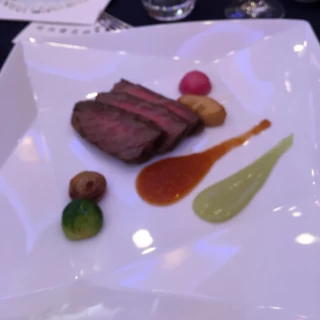 肉料理メイン