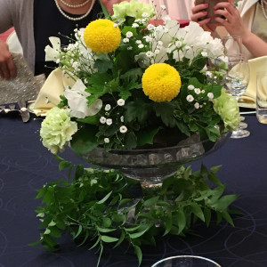 ゲストテーブル装花|396749さんのフォレスト・イン 昭和館(オークラホテルズ&リゾーツ)の写真(409263)