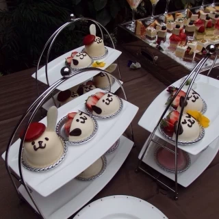 ガーデンでのデザートビュッフェ