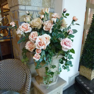 館内には色々な花がありました|398391さんの冠稲荷神社 宮の森迎賓館 ティアラグリーンパレスの写真(273990)