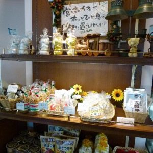 館内の洋菓子販売コーナー|398391さんの冠稲荷神社 宮の森迎賓館 ティアラグリーンパレスの写真(274429)