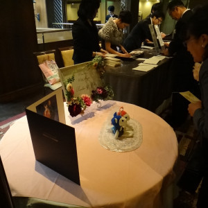 受付にあった前撮り写真とウェルカムドールです|398879さんのホテル東日本宇都宮の写真(251900)