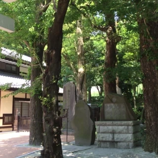 神社内