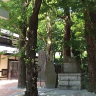 神社内