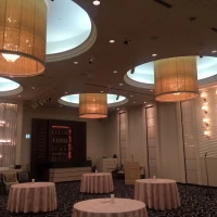 和モダンな会場