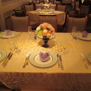 テーブル・セッティング（6人席の場合）|399855さんのホテルモントレ赤坂の写真(291831)