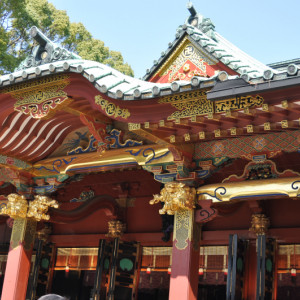 本殿は晴れていると特に美しいです|401331さんの根津神社の写真(229472)