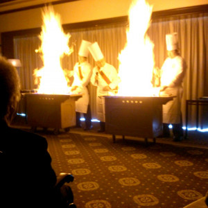 披露宴にてシェフによる調理の演出|403719さんの仙台国際ホテルの写真(232952)