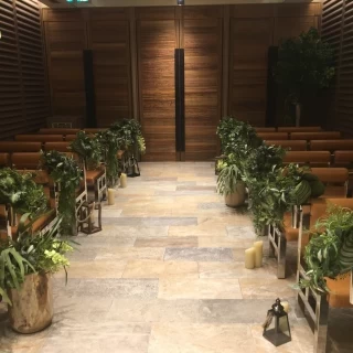 緑ウッディが自然で素敵！
写真は入り口