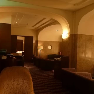 休日挙式に限り待合室使用可