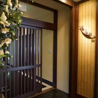 披露宴会場入り口2