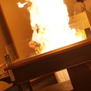 総料理長によるの炎の演出（メインの肉）|405403さんのレンブラントホテル海老名の写真(239491)