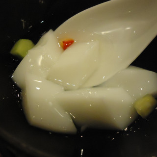 杏仁豆腐。おいしいです。
