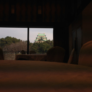 待合室から見える名古屋城