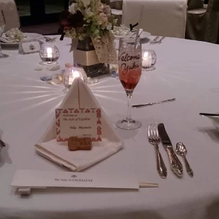 ラグジュアリーな会場