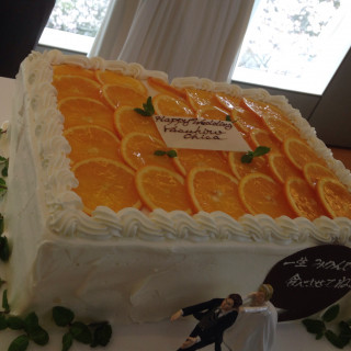 新郎が作った柑橘を使ったオリジナルケーキ