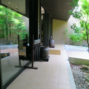 観季館の外観のエントランスです。|410134さんの二期倶楽部 観季館（営業終了）の写真(624331)