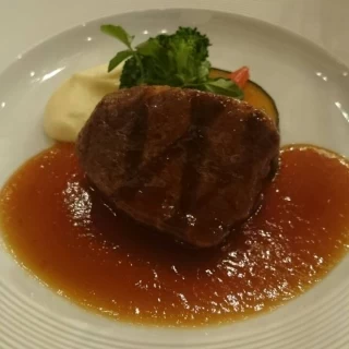 メインの牛フィレ肉