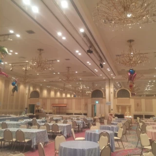 可愛らしい雰囲気の大会場でした。プリンセスの雰囲気です