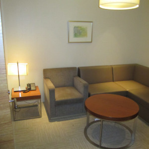 特別控室。余興時の着替えやVIP待遇したい方の控室にも。|412317さんのシェラトングランドホテル広島の写真(274256)