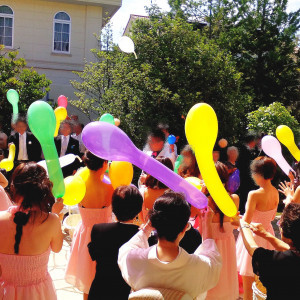 みんなで祝福の風船を飛ばしました。|414641さんの緑の迎賓館 アンジェリーナの写真(275218)