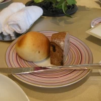パン　米粉のパンがもちもちで美味しかったです・・！！！！