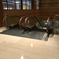 ラウンジ