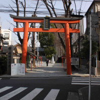 神社入り口（鳥居）