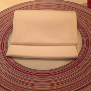 おしゃれなお皿とナフキン|421694さんのレストラン FEUの写真(301430)