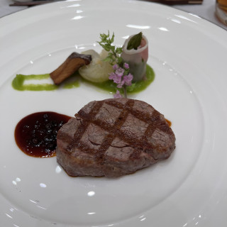 メインの国産牛のフィレ肉！柔らかくて美味しかったです！