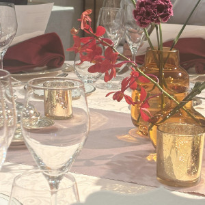 大人クリスマスなお洒落なお花でした|423896さんのPARTY Wedding by ホテルメトロポリタンの写真(2607373)