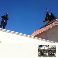 挙式→フラワーシャワー→集合写真