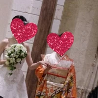 中座へ向かうのに、妹にエスコートを頼みました。