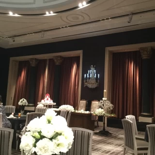 大人っぽい会場です。