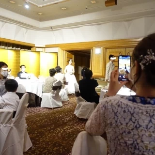新郎新婦入場