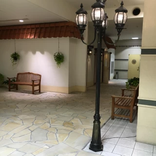 チャペル前の広場