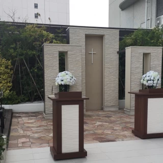 外のチャペル